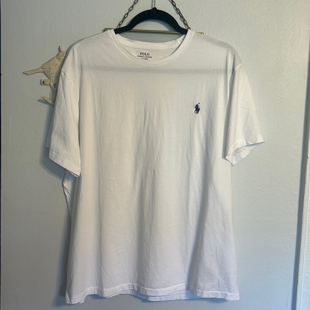 Polo white t shirt